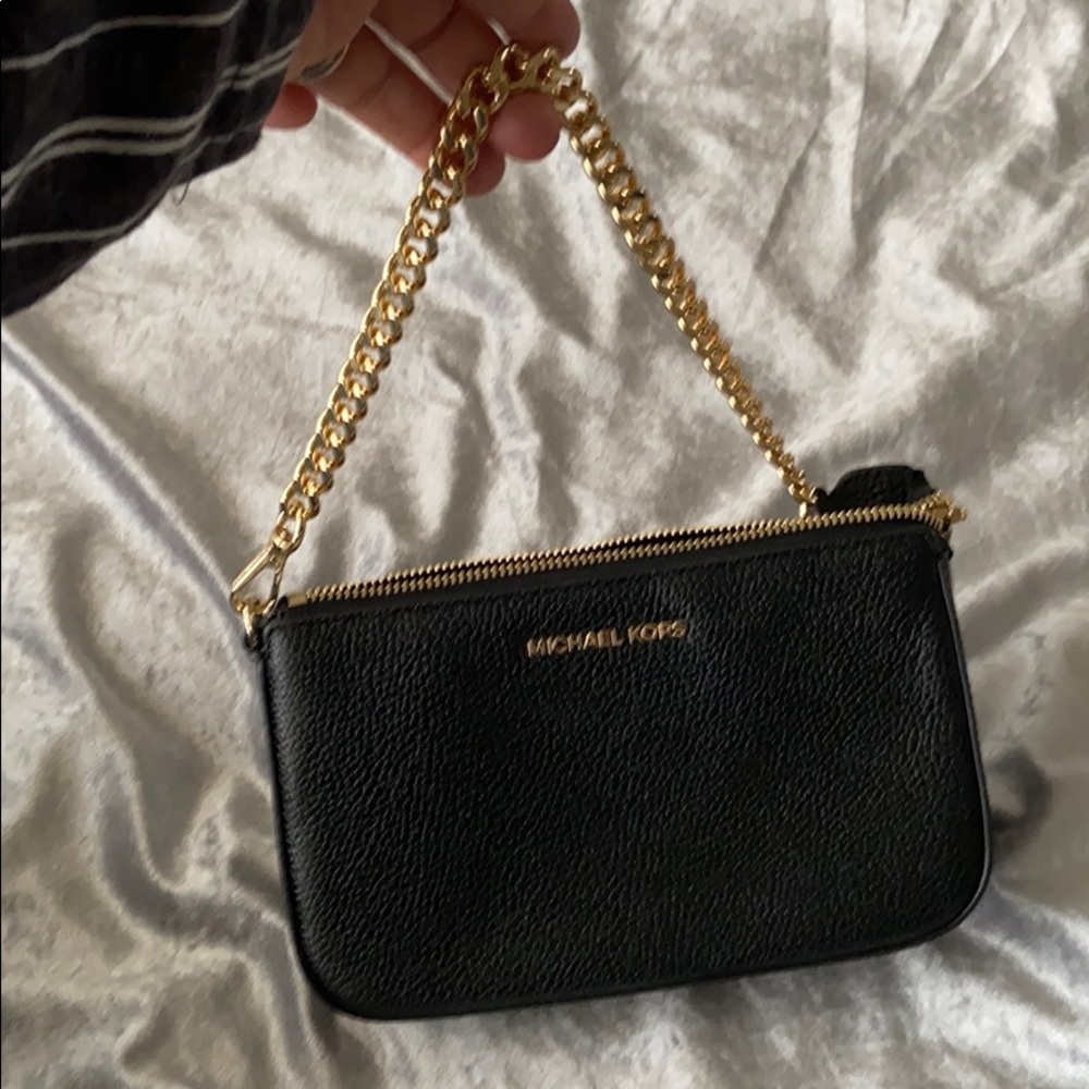 Small michael kors hand bag